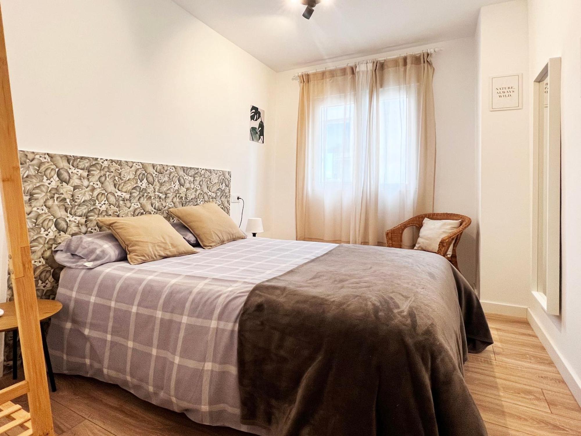 Regimiento 2, Center, New, Quite, Parking On Request, Rg Villa - Malaga — Photos 2